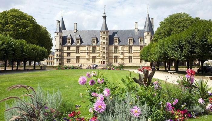 Hotel De Cleves Невер Экстерьер фото